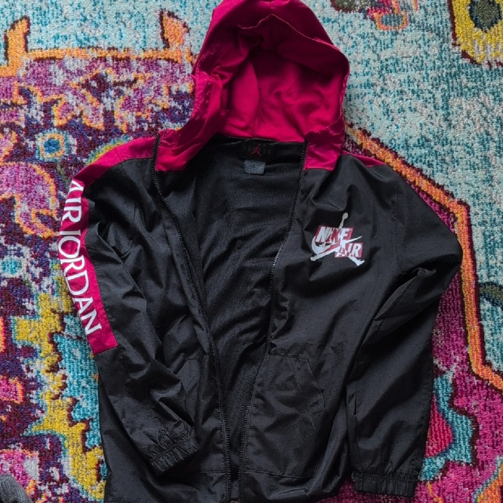 Bous Windbreaker